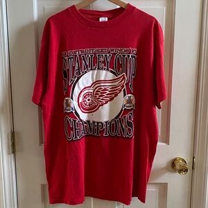1997 Detroit Red Wings Stanley Cup Champions shirt
